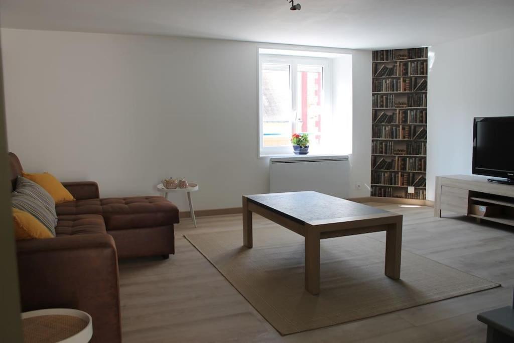 Maison Renovee Atoue Loc Fresnay-sur-Sarthe Exterior foto